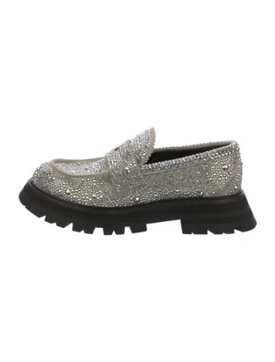 Pre-owned Alexander Mcqueen Suede Crystal Embellishments Loafers In Silver