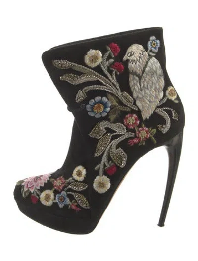 Pre-owned Alexander Mcqueen Suede Floral Print Boots In Black