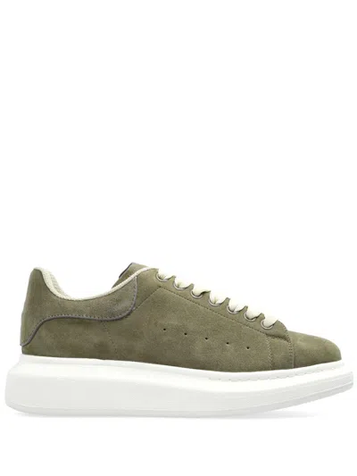 Alexander Mcqueen Sneakers Aus Wildleder In Grau