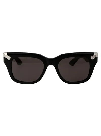 Alexander Mcqueen Sunglasses In 001 Black Black Grey