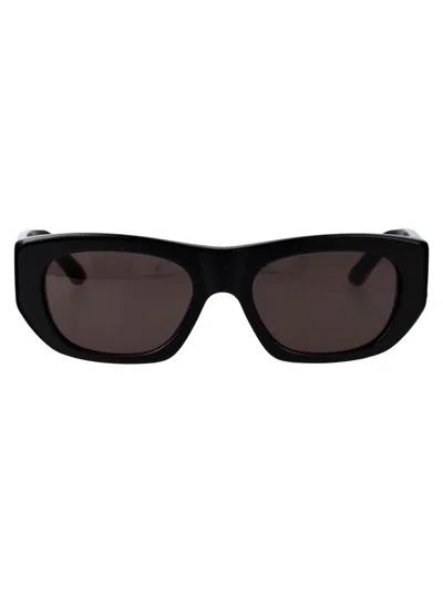 Alexander Mcqueen Sunglasses In 001 Black Black Grey