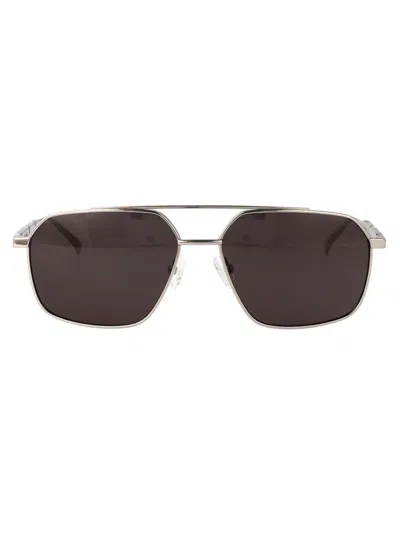 Alexander Mcqueen Sunglasses In Silver