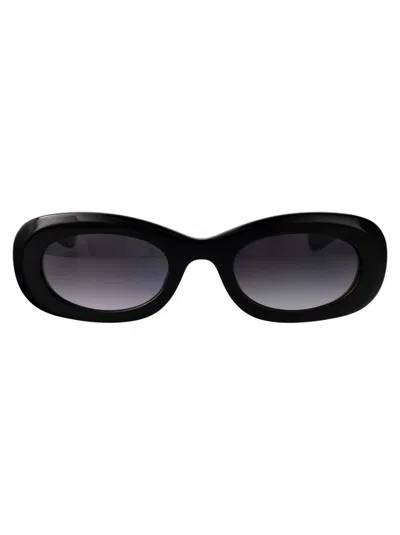 Alexander Mcqueen Sunglasses In Black
