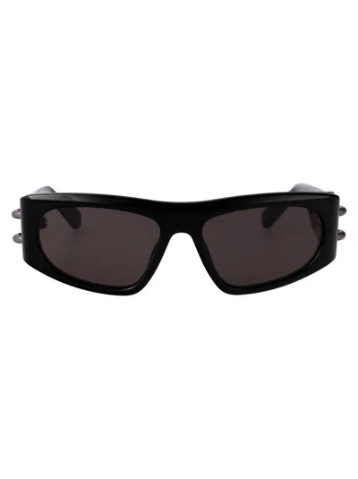 Alexander Mcqueen Sunglasses In Black-black-grey