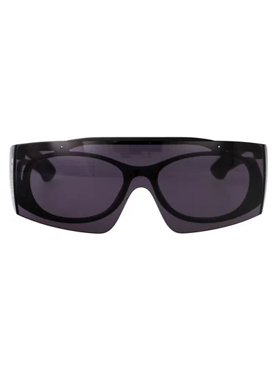 Alexander Mcqueen Sunglasses In Black-black-grey