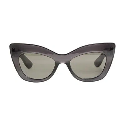 Alexander Mcqueen Sunglasses In Grey