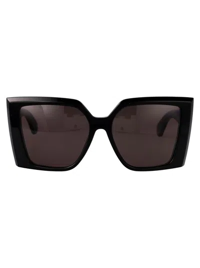 Alexander Mcqueen Sunglasses In Black