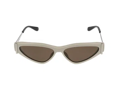 Alexander Mcqueen Sunglasses In Neutral