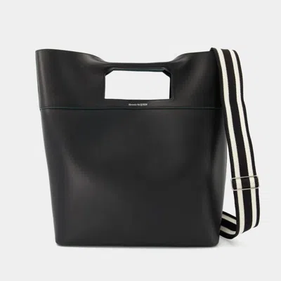 Alexander Mcqueen The Square Bow Ns Handbag In Black