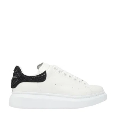 Alexander Mcqueen Oversized Sneakers In Leather With Contrasting Heel Tab In Black