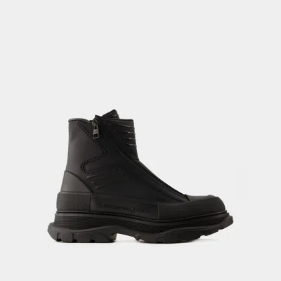 Alexander Mcqueen Tread Ankle Boots -  - Leather - Black