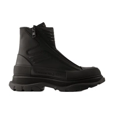 Alexander Mcqueen Tread Ankle Boots In Multi