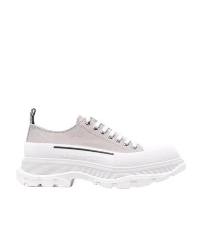 Alexander Mcqueen Tread Low-top Sneakers In Gray