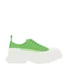 Alexander Mcqueen Sneakers Tread Aus Weissem Und Silberfarbenem Leder In Green