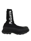 Alexander Mcqueen Tread Slick Sneakers In Negro