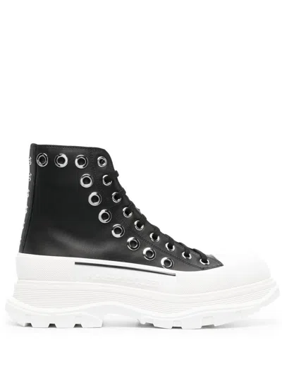 Alexander Mcqueen Tread Slick Ankle Boots In Black