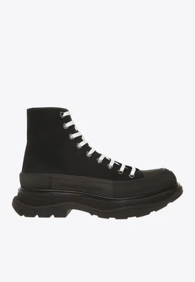 Alexander Mcqueen Tread Slick Ankle Boots In Black