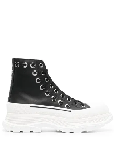 Alexander Mcqueen Tread Slick Boot In Multi