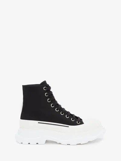 Alexander Mcqueen Tread Slick Boot In Black