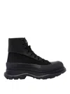 Alexander Mcqueen Tread Slick Boots In Negro