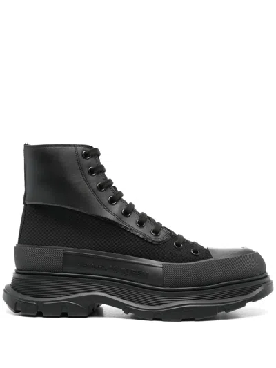 Alexander Mcqueen Tread Slick Boots In Black