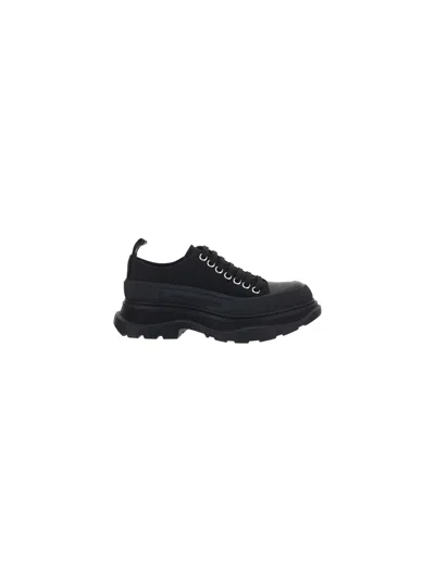 Alexander Mcqueen Tread Slick Laced Up Shoes In Black/black