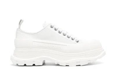 Pre-owned Alexander Mcqueen Tread Slick Low Lace Up Leather (women's) Sneakers In White
