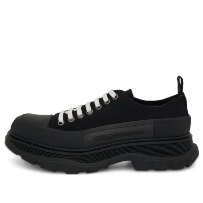 ALEXANDER MCQUEEN ALEXANDER MCQUEEN TREAD SLICK LOW LACE UP SHOES 'BLACK WHITE'