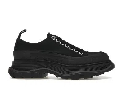 Pre-owned Alexander Mcqueen Tread Slick Low Lace Up (women's) Sneakers In Black