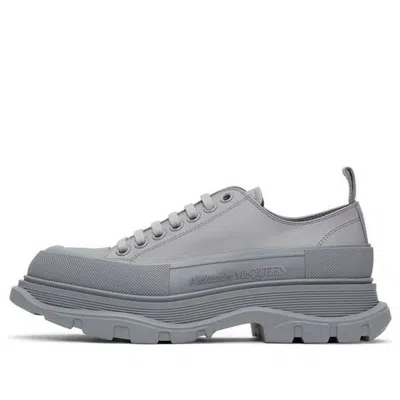 Alexander Mcqueen Tread Slick Low Top Sneaker 'grey' In Gray