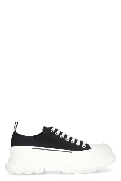 Alexander Mcqueen Kids'  Tread Slick Low-top Sneakers In Black
