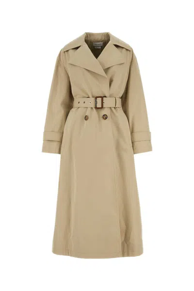 Alexander Mcqueen Double Breasted Belted Trench Coat In Cream