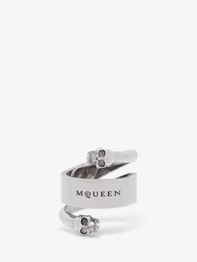 Alexander Mcqueen Twin Skull Ring In Antique Silver