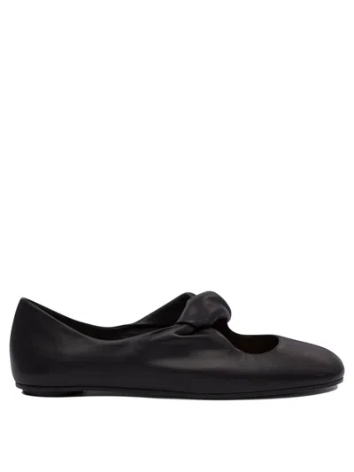 Alexander Mcqueen Twisted Detail Ballet Flats In Black