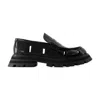 Alexander Mcqueen Wander Ankle Boots In Black