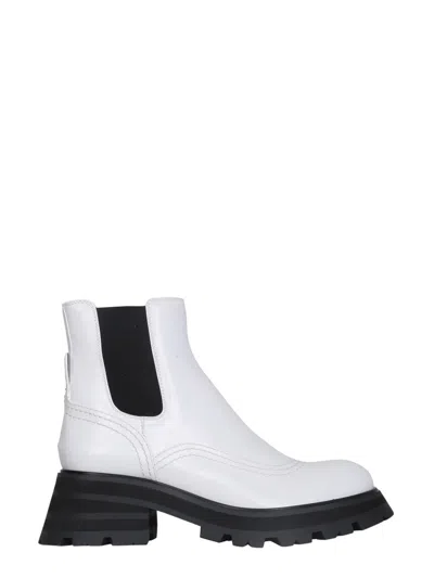 Alexander Mcqueen Calfskin Chelsea Boots In White