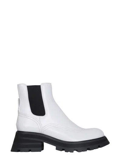 Alexander Mcqueen Wander Chelsea Boots In Animal Print