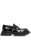 Alexander Mcqueen Flat Shoes In Schwarz