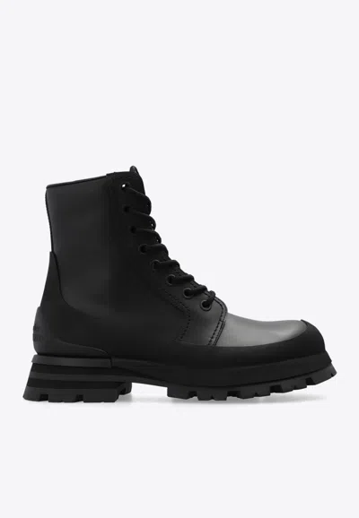 Alexander Mcqueen Wander Ankle Boots In Black