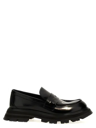 Alexander Mcqueen 'wander' Loafers In Black