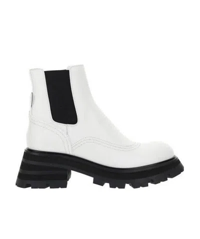 ALEXANDER MCQUEEN ALEXANDER MCQUEEN WANDER CHELSEA BOOTS