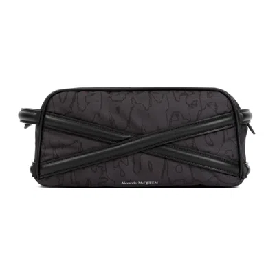 Alexander Mcqueen The Harness Vanity Case Men In Black