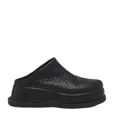 Alexander Mcqueen Wave Muller Shoes In Black