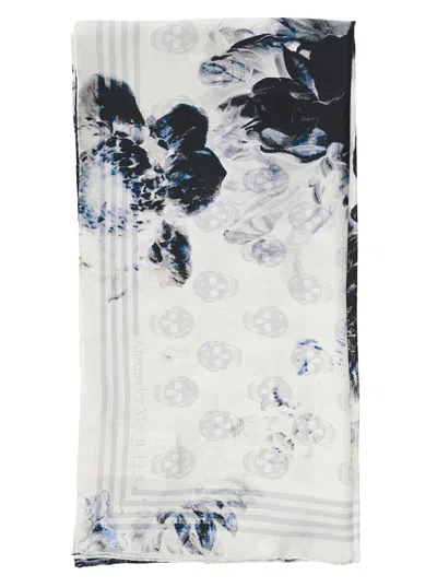 Alexander Mcqueen White And Black Scarf With All-over Skull Print In Silk Woman In Grey
