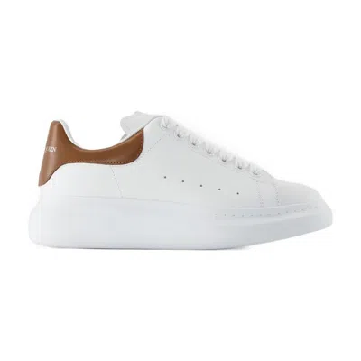 Alexander Mcqueen White Calfskin Oversized Sneakers With Contrasting Heel Tab