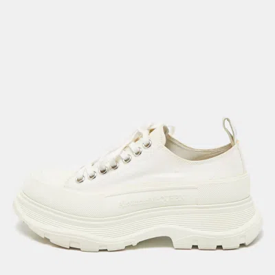 Pre-owned Alexander Mcqueen White Canvas And Rubber Tread Slick Lace Up Sneakers 39