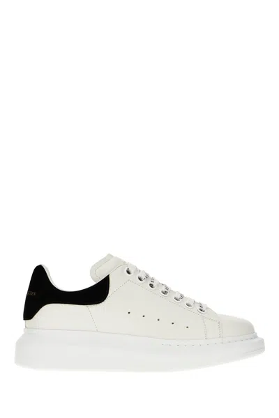 Alexander Mcqueen Oversized Sneakers In Leather With Contrasting Heel Tab In Black