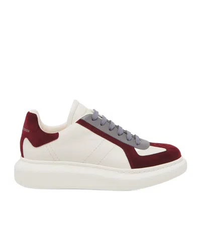 ALEXANDER MCQUEEN ALEXANDER MCQUEEN OVERSIZED RETRO LACE-UP SNEAKERS