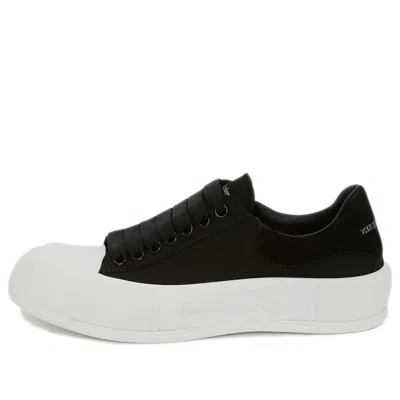 Alexander Mcqueen (wmns)  Deck Skate Plimsoll Lace Up 'black White'