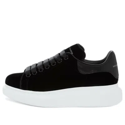 Alexander Mcqueen (wmns)  Oversized Sneaker 'black Suede'